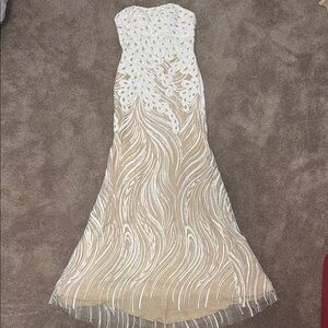 gorgeous strapless prom dress